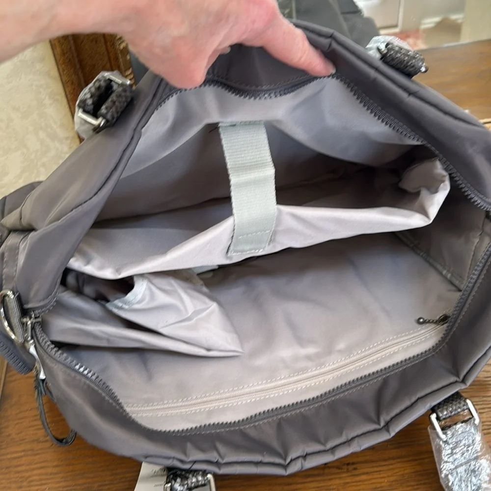 New Baggallini Fifth Avenue Weekender Bag. Gray w/snakeskin look handles & trim